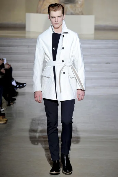 Look 39